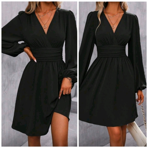 Boutique Dresses & Skirts - * NEW Chic Ruched Waist Lantern Sleeve Dress Black
